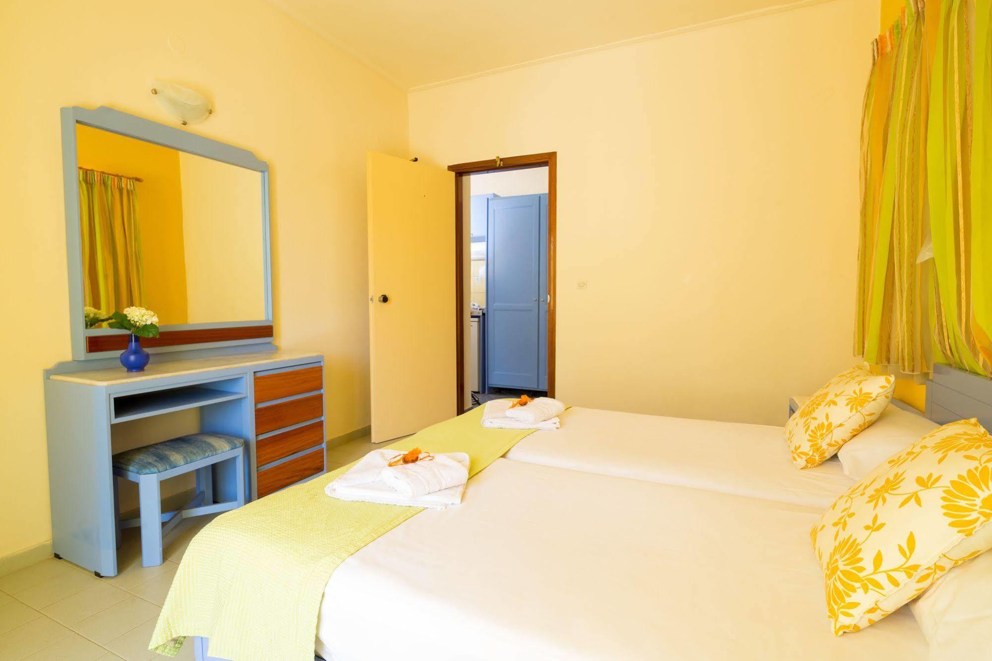 Raisakis Apartments Агия-Марина Экстерьер фото